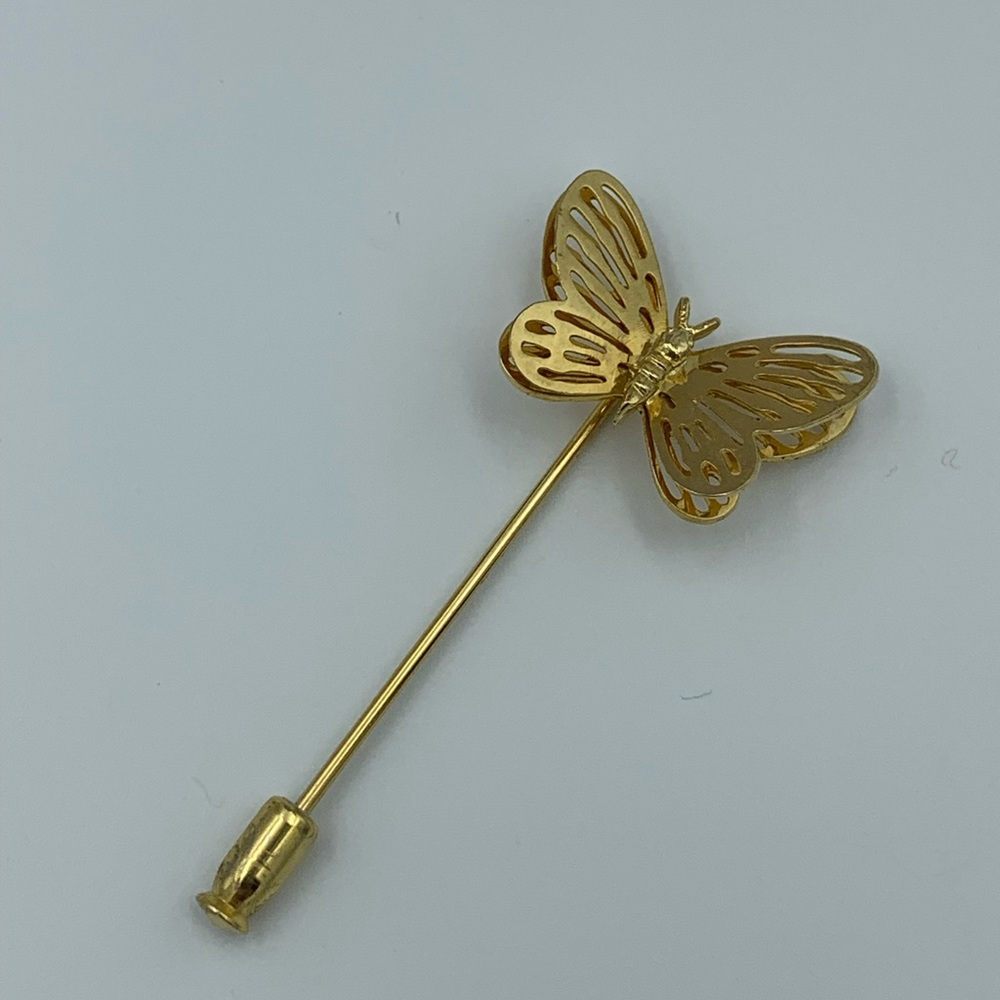 Butterfly lapel pin